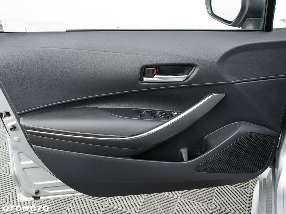 Toyota Corolla - 10