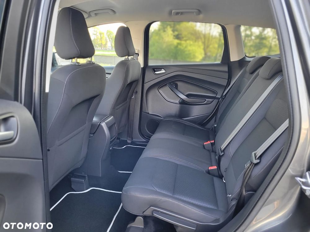 Ford Kuga - 18