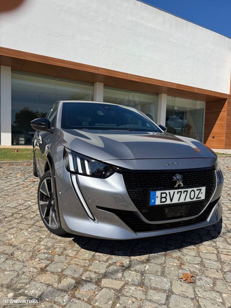 Peugeot e-208 50 kWh GT - 1