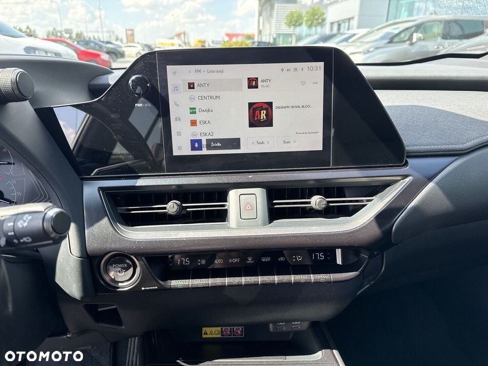 Lexus UX 250h GPF Business 2WD - 21