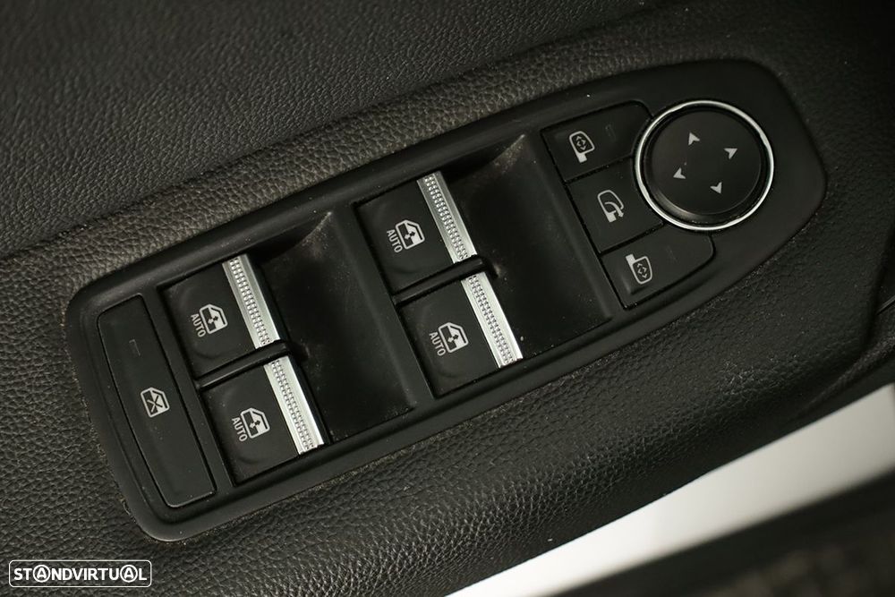 Renault Captur 1.0 TCe Techno Bi-Fuel - 20