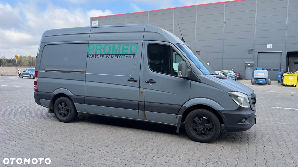 Mercedes-Benz Sprinter - 4