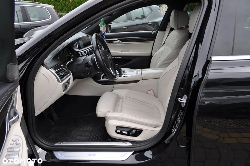 BMW Seria 7 750Ld xDrive - 12