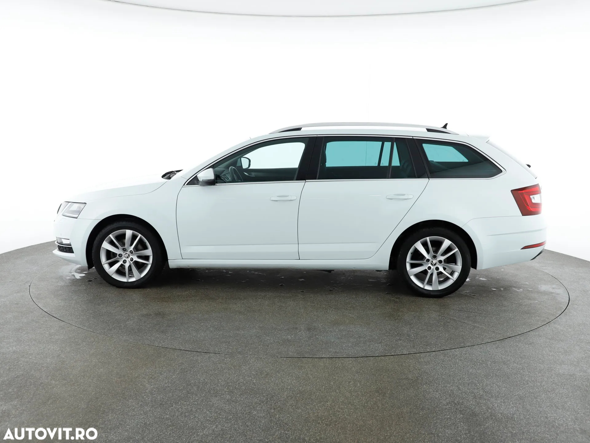 Skoda Octavia - 8