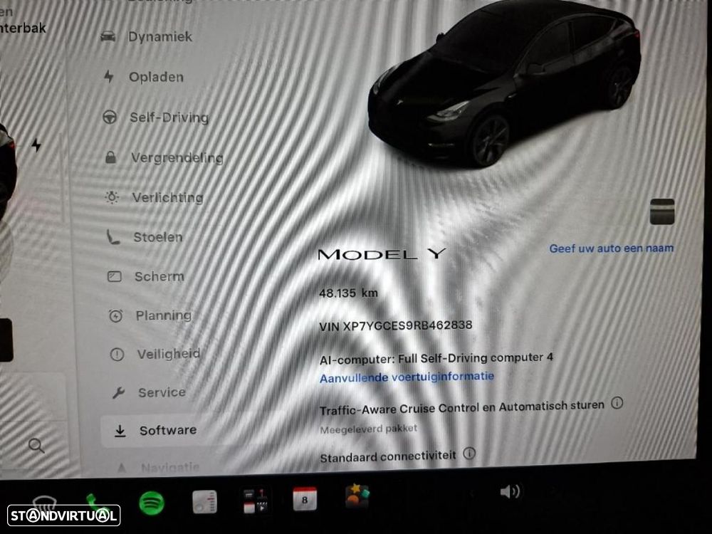 Tesla Model Y Standard RWD - 3