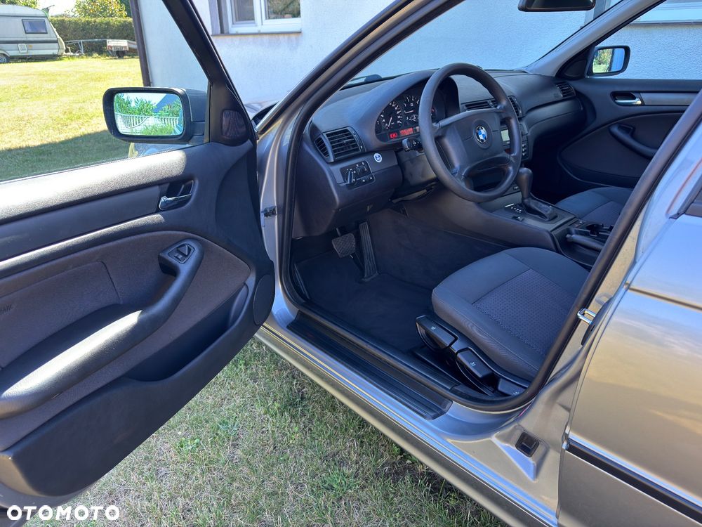 BMW Seria 3 - 29