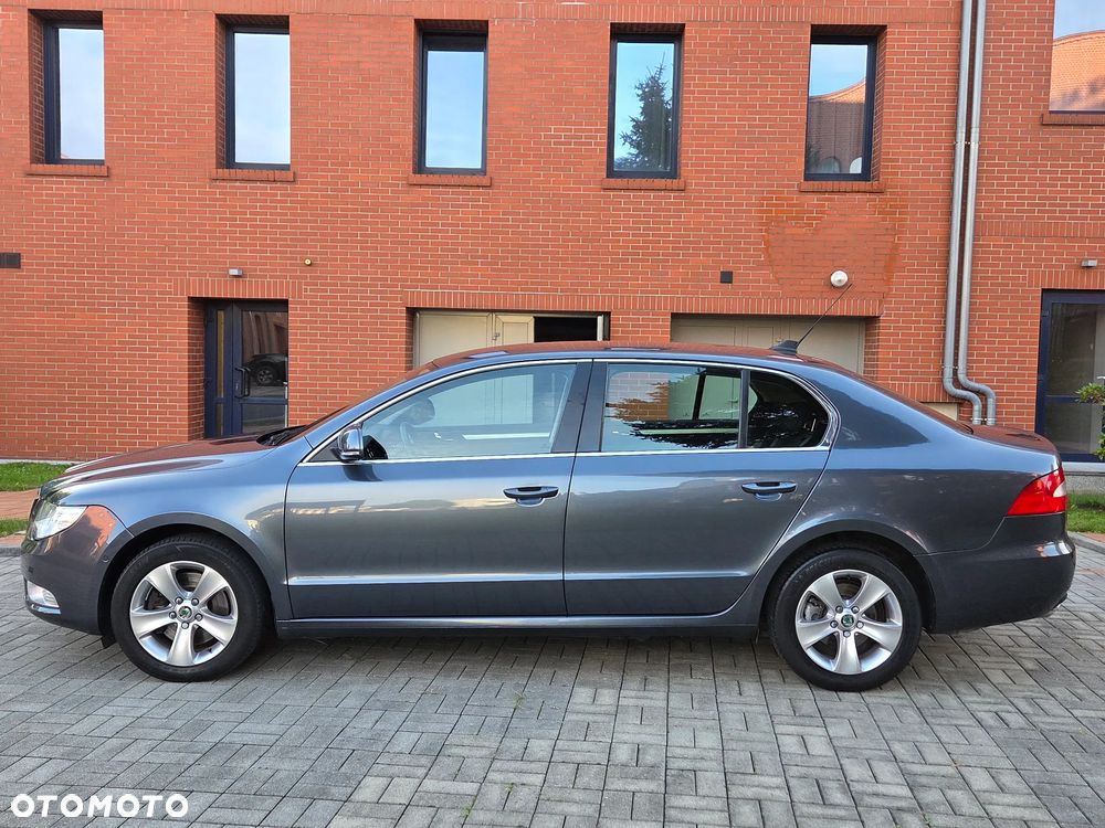 Skoda Superb 1.8 TSI DSG Ambition - 2