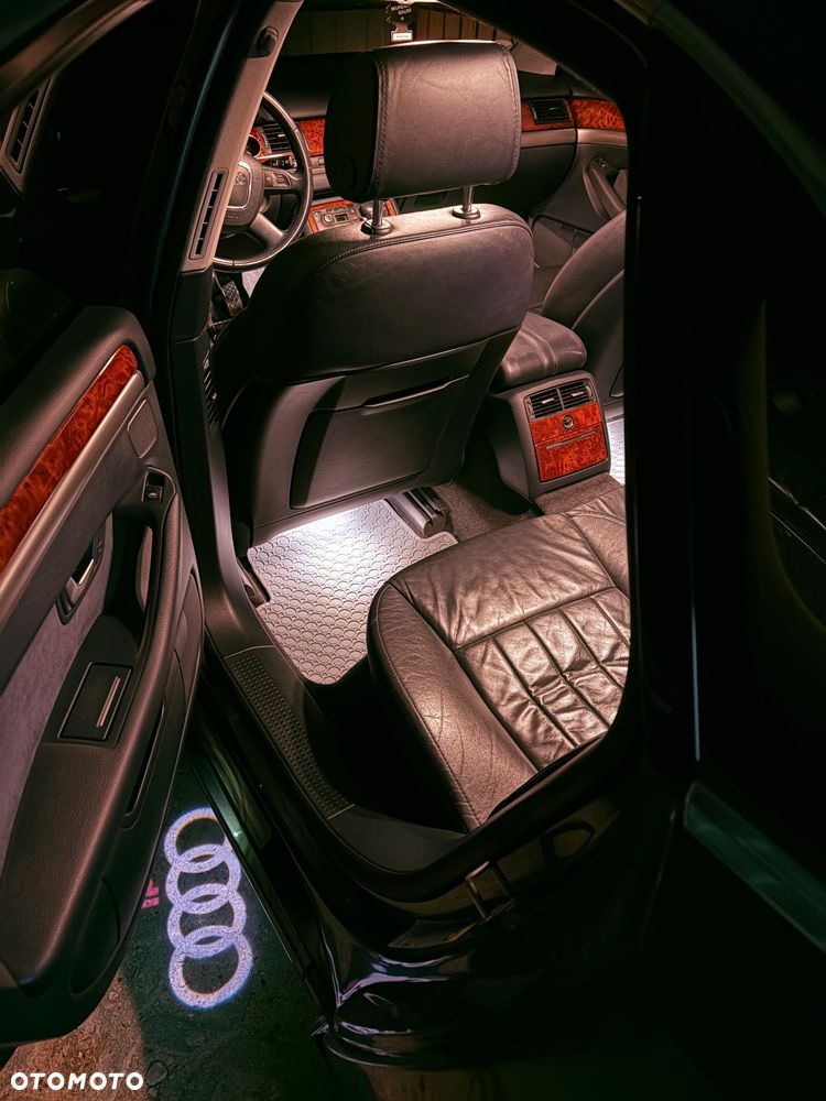 Audi A8 - 21