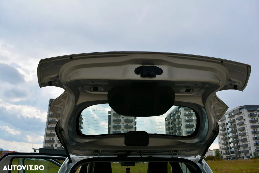 Dacia Spring Comfort Plus - 11