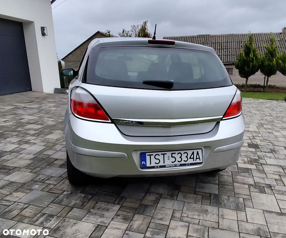 Opel Astra 1.4 - 8