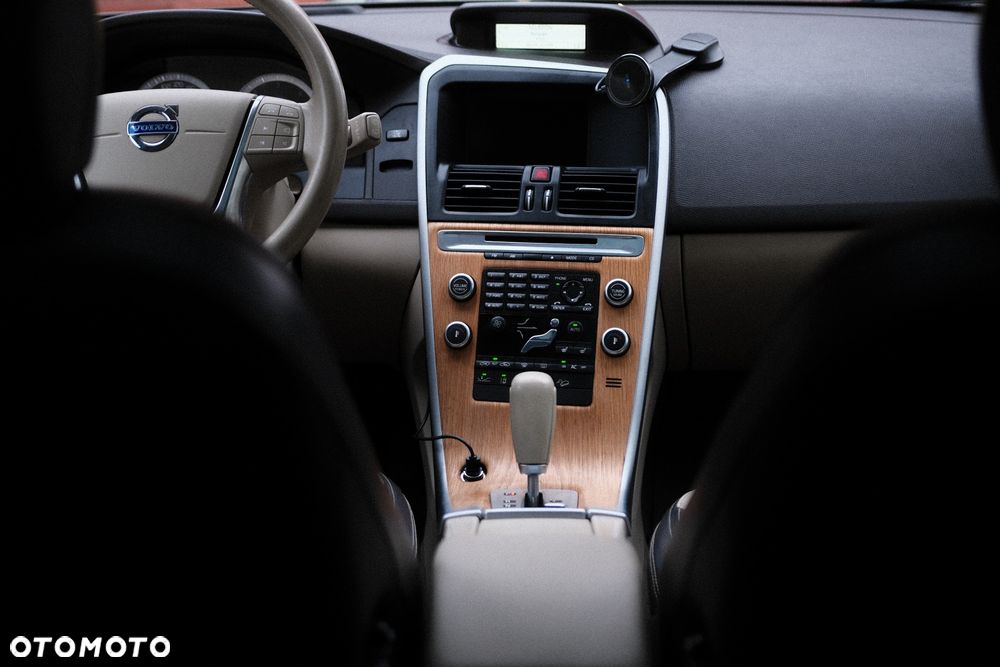 Volvo XC 60 - 10