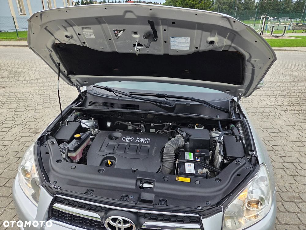 Toyota RAV4 2.0 VVT-i Premium - 14
