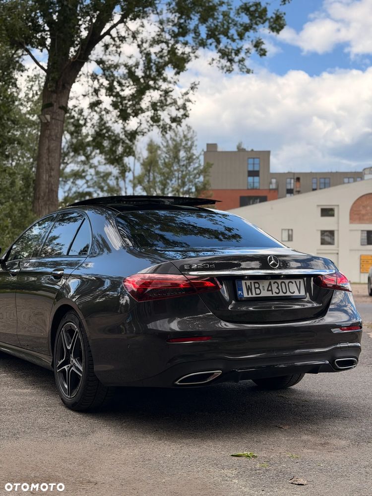 Mercedes-Benz Klasa E 220 d 9G-TRONIC - 17