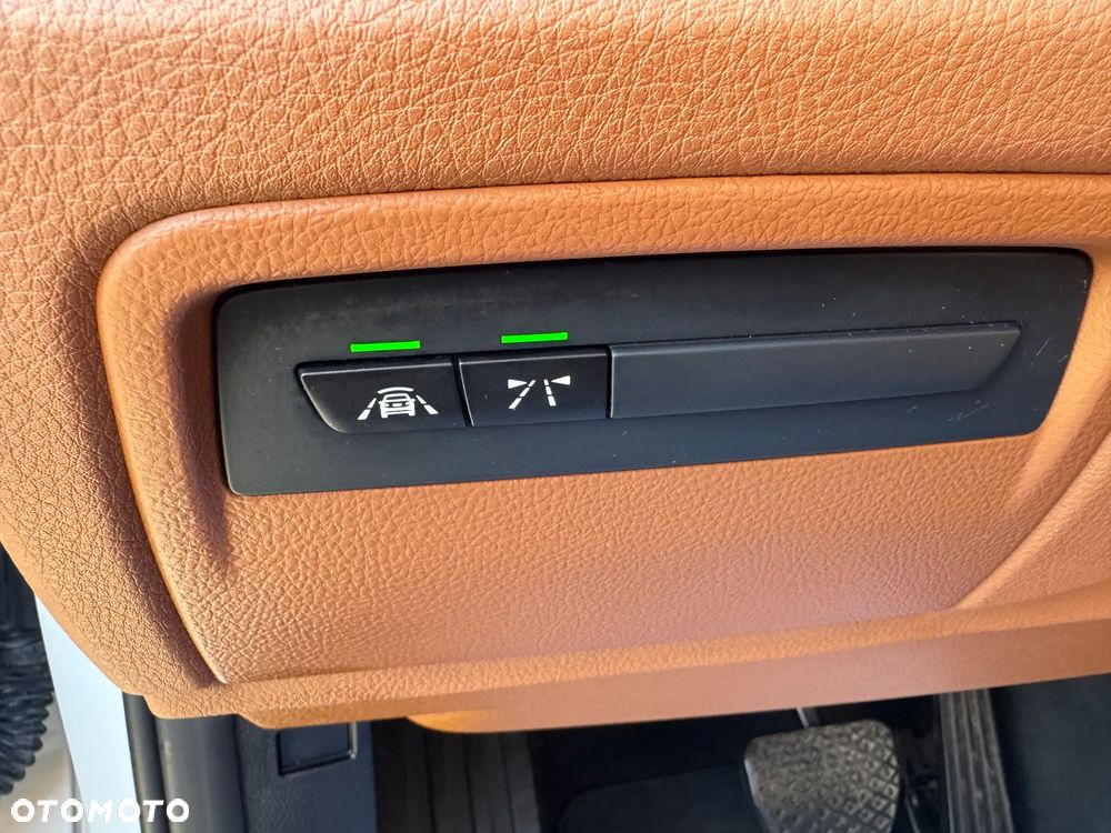 BMW Seria 3 320d Luxury Line - 20