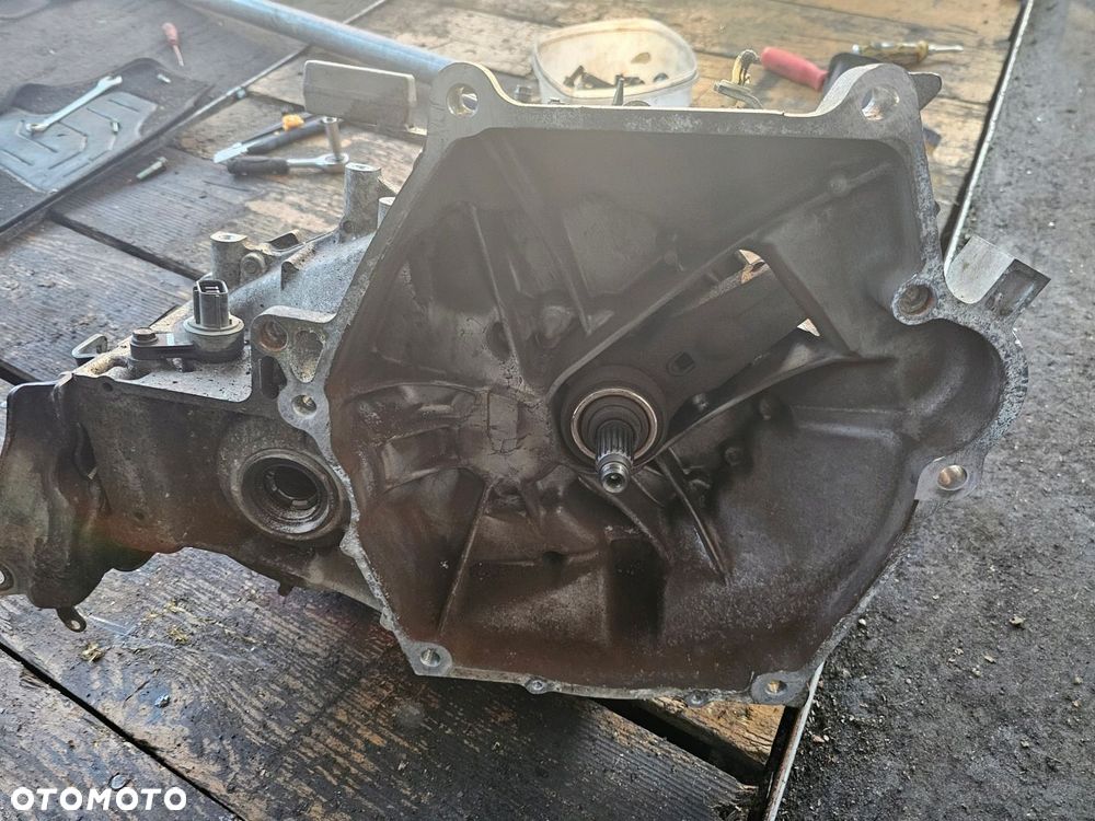 SKRZYNIA BIEGÓW MANUALNA HONDA JAZZ II 2 EU 05 1.3B SWLM-2083551 - 2