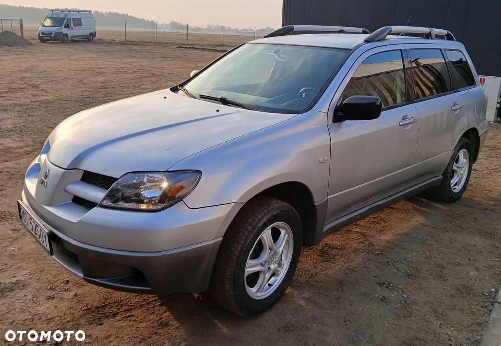 Mitsubishi Outlander 2.0 Comfort 4WD - 1