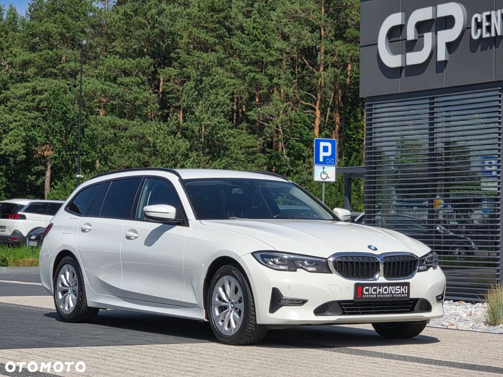 BMW Seria 3 318i Sport - 6