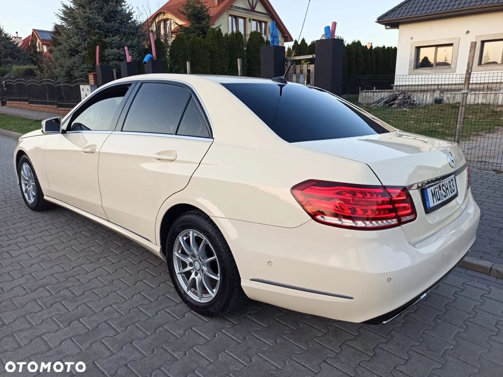 Mercedes-Benz Klasa E 220 BlueTEC 4Matic 7G-TRONIC - 6