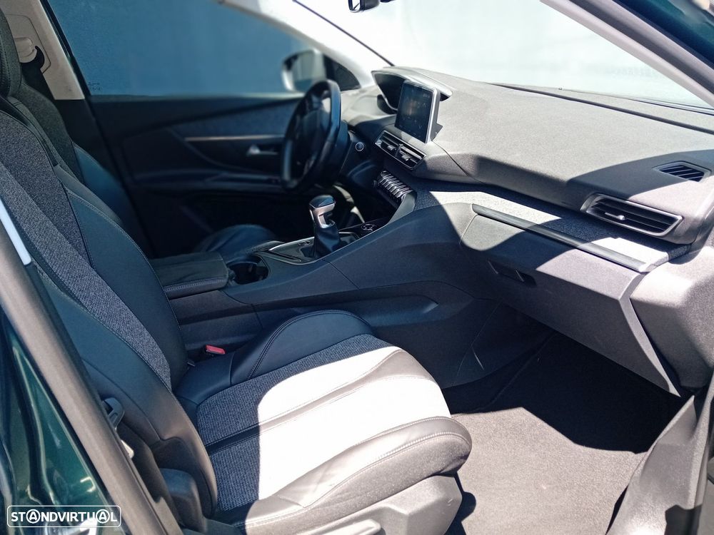 Peugeot 5008 1.2 PureTech Allure - 10