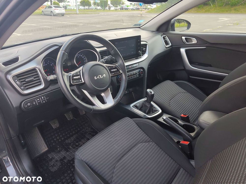 Kia Ceed - 9