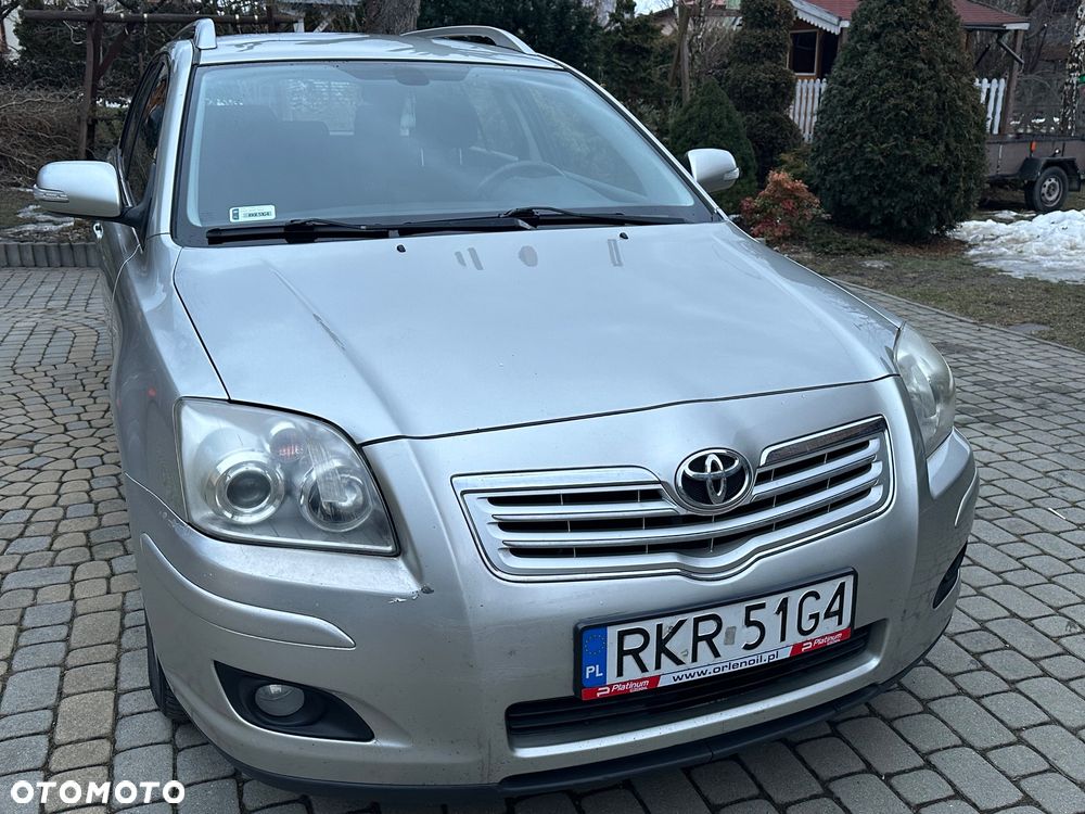 Toyota Avensis 2.0 D-4D Luna