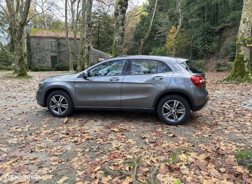 Mercedes-Benz GLA 180 7G-DCT Activity Edition - 5