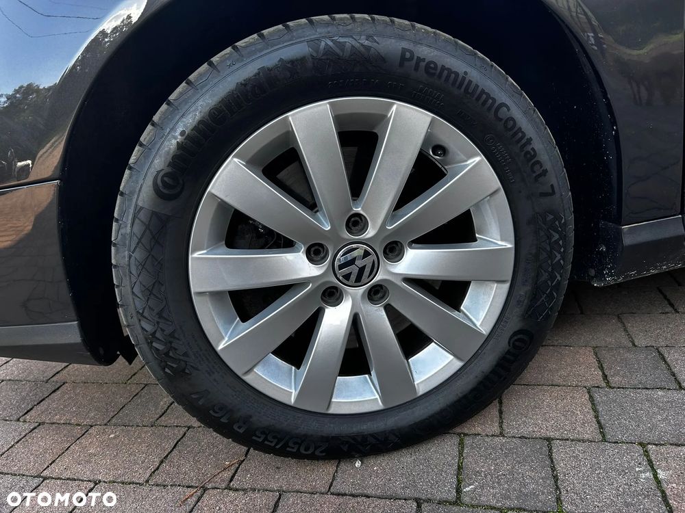 Volkswagen Passat - 7