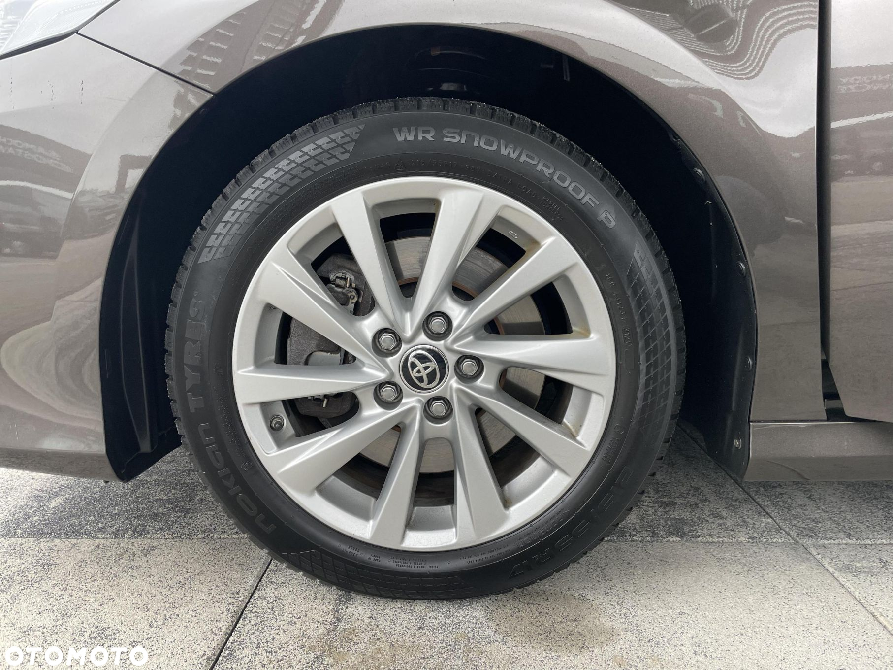 Toyota Camry - 19
