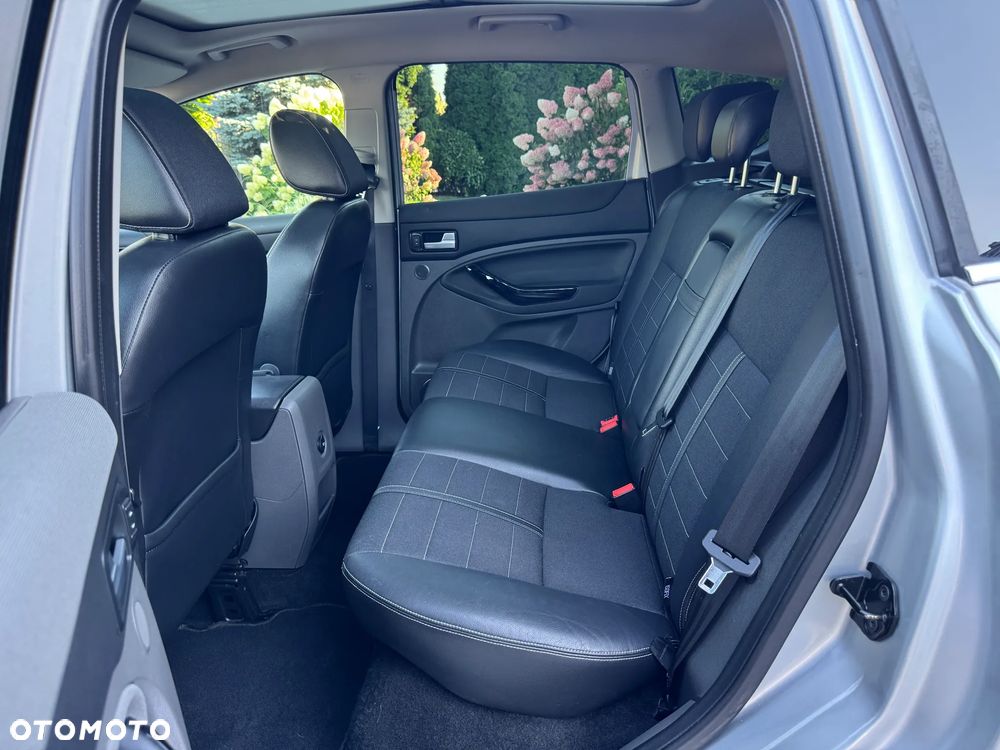Ford Kuga 2.0 TDCi 4x4 Individual - 32