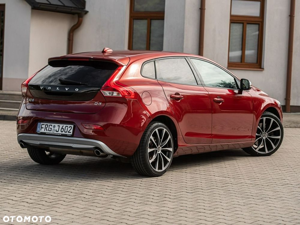 Volvo V40 D4 Kinetic - 16