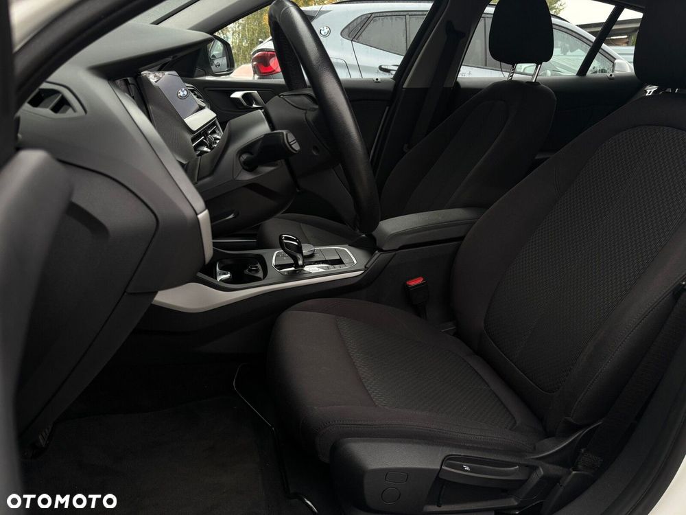 BMW Seria 1 118i - 6