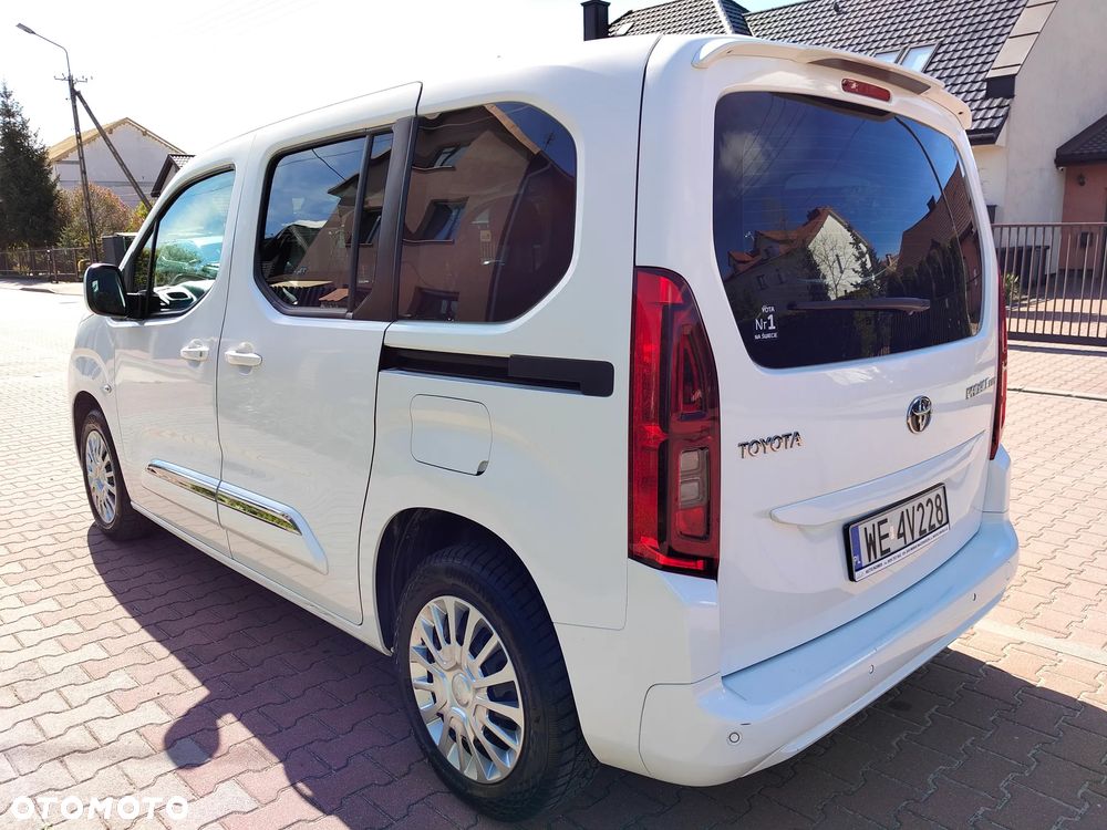 Toyota Proace City Verso 1.5 D-4D Business - 3