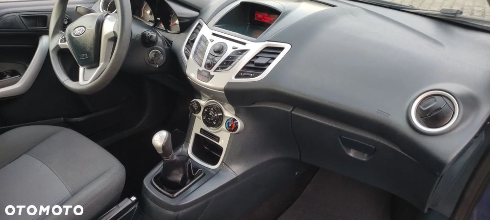 Ford Fiesta 1.25 Trend EU5 - 12