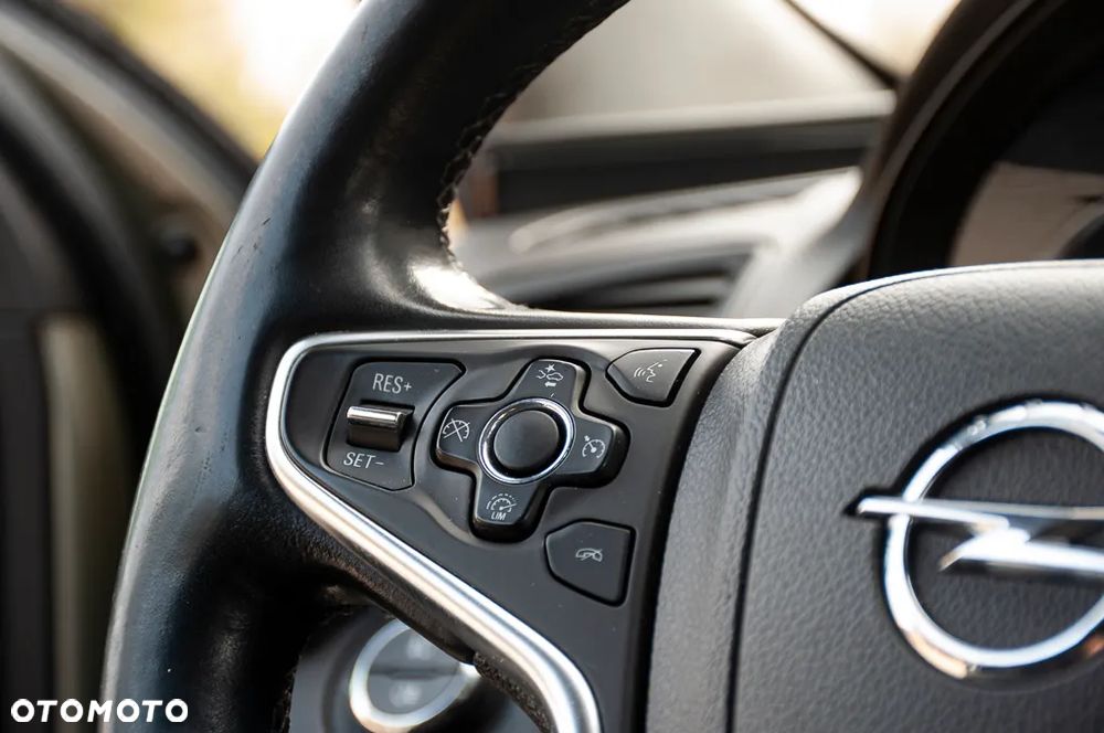 Opel Insignia - 39