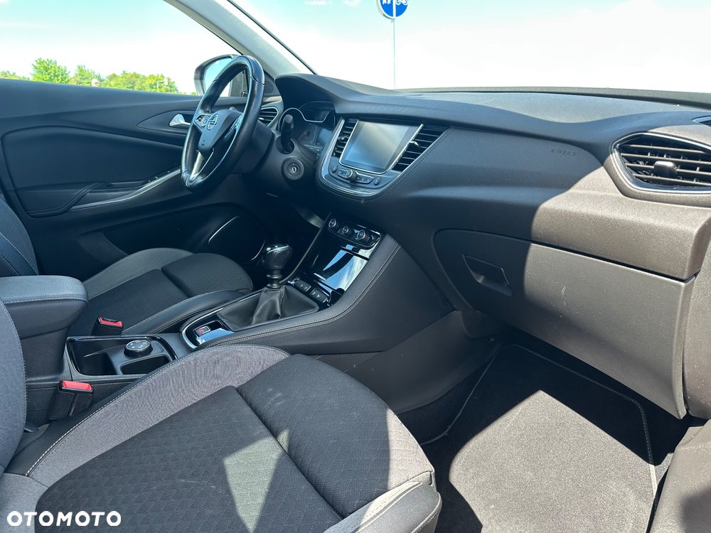 Opel Grandland X 1.5 D Start/Stop Color Line - 8