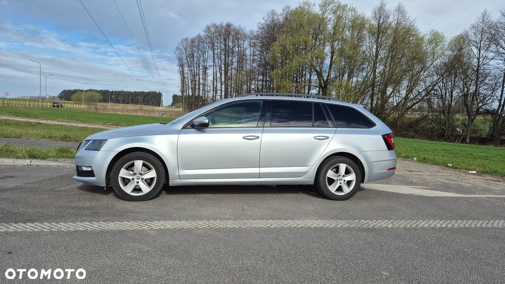 Skoda Octavia 2.0 TDI Ambition DSG - 10