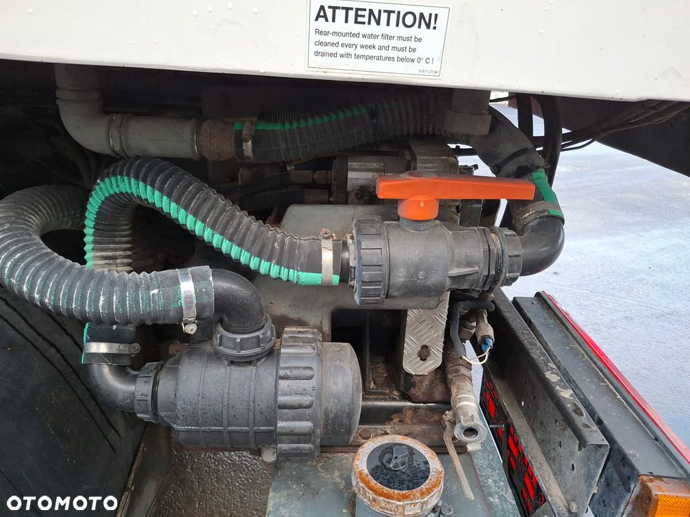 Scania 94G Zamiatarka Uliczna Bucher 2 Silniki Odchwaszczarka Szczotki L/R Specjalny - 9