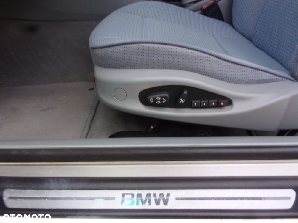 BMW Seria 3 - 33