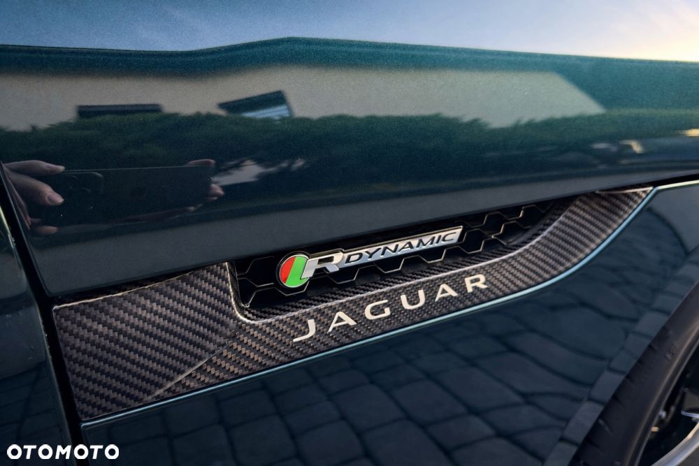 Jaguar F-Type - 8
