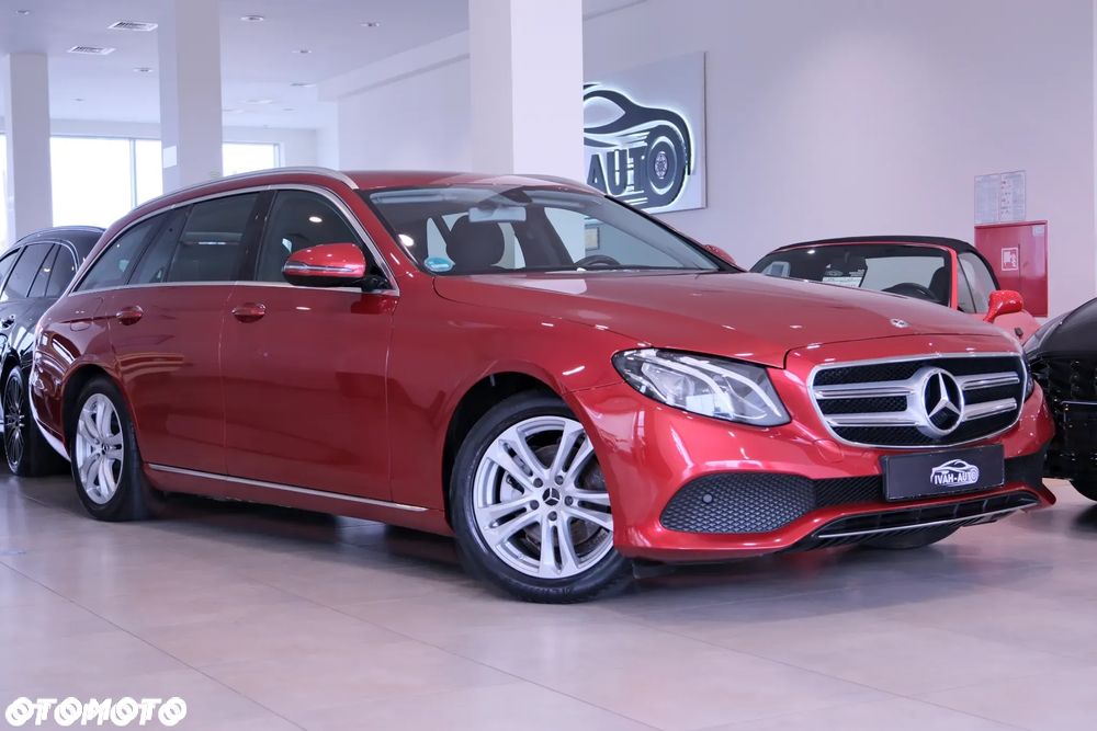 Mercedes-Benz Klasa E 220 d T 9G-TRONIC Avantgarde - 3