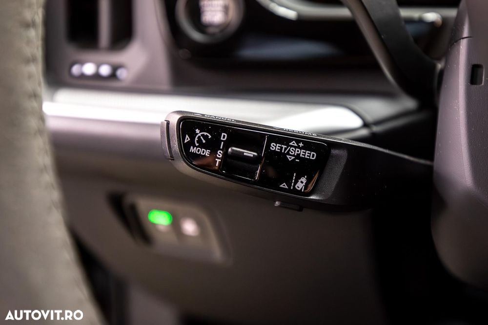 Porsche Cayenne - 25