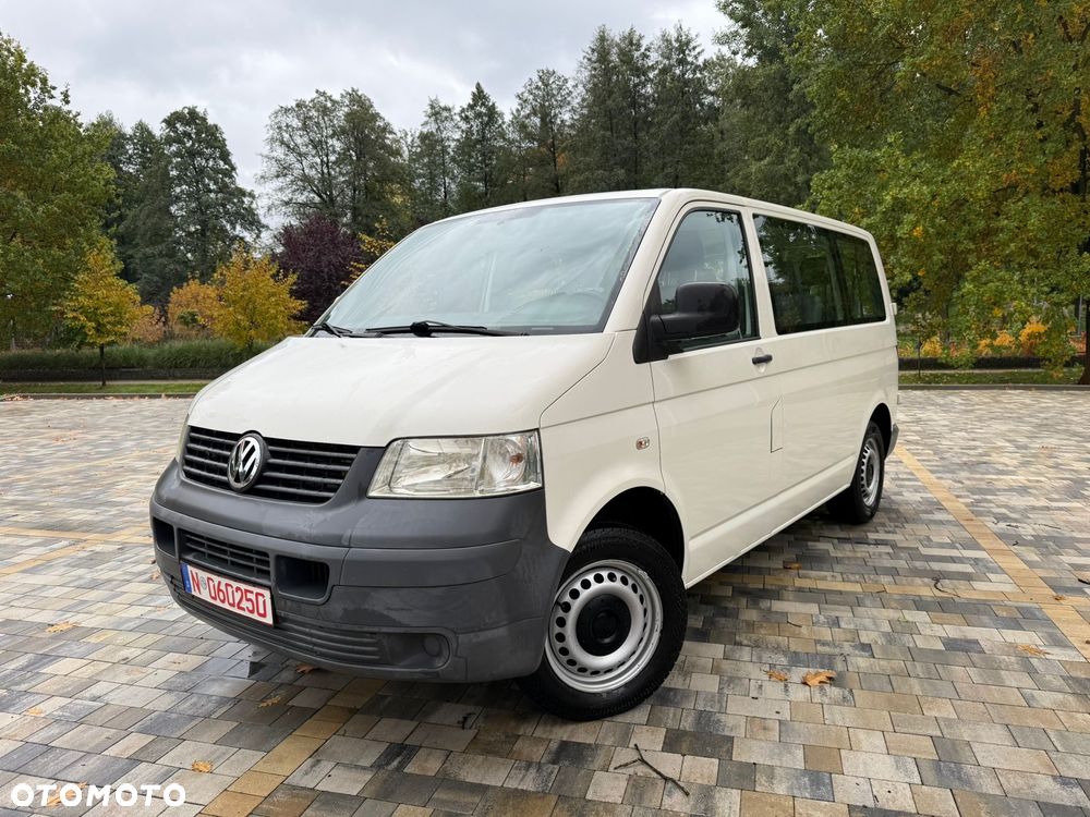 Volkswagen Transporter T5 TDI L2H1 Silverline - 1