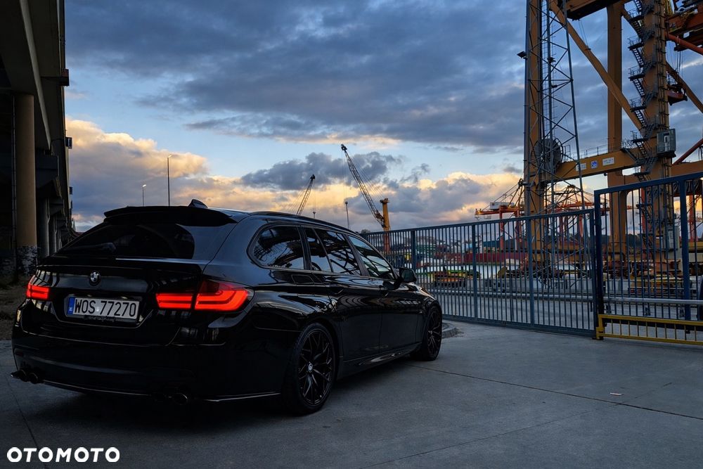 BMW Seria 5 525d xDrive - 4