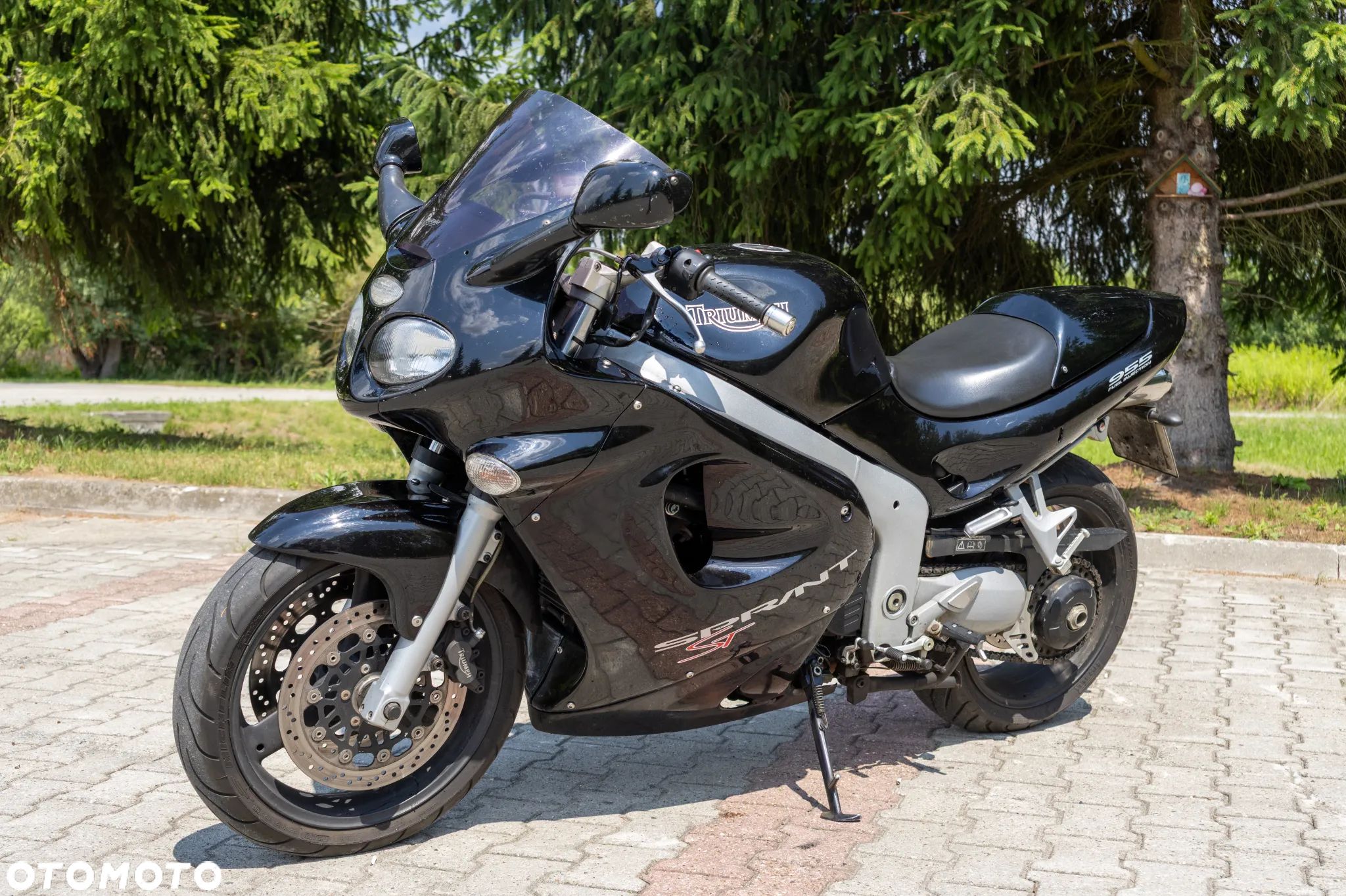 Triumph Sprint - 1