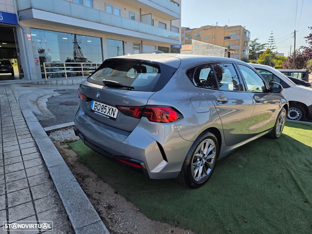 BMW 116 Standard — fotografia 24