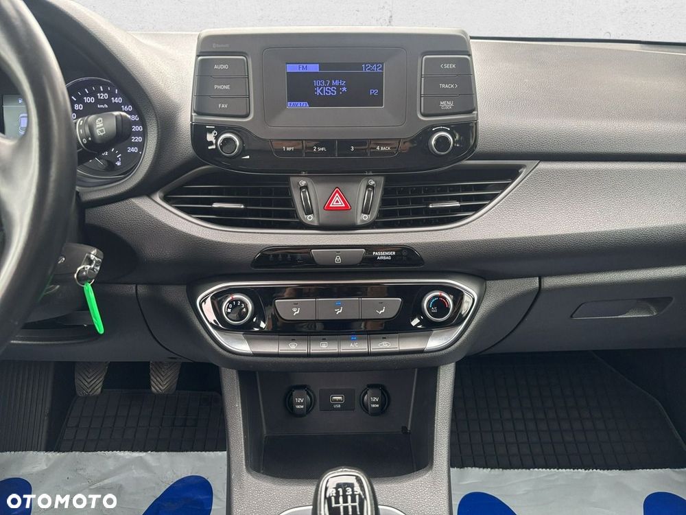 Hyundai i30 - 19