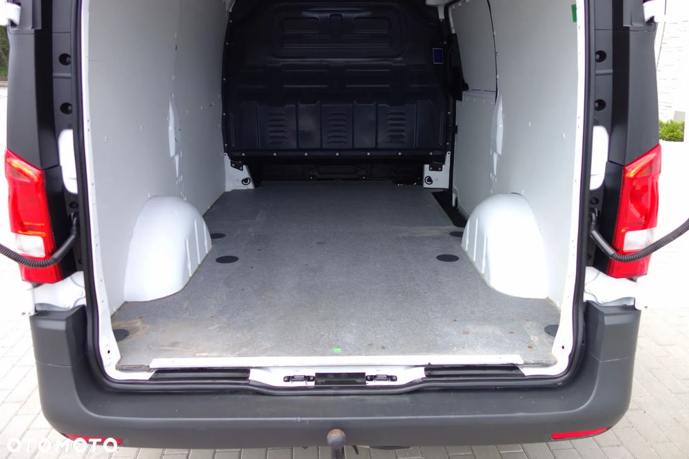 Mercedes-Benz Vito 114 Long 2.2 CDI 136 KM Klima - 11