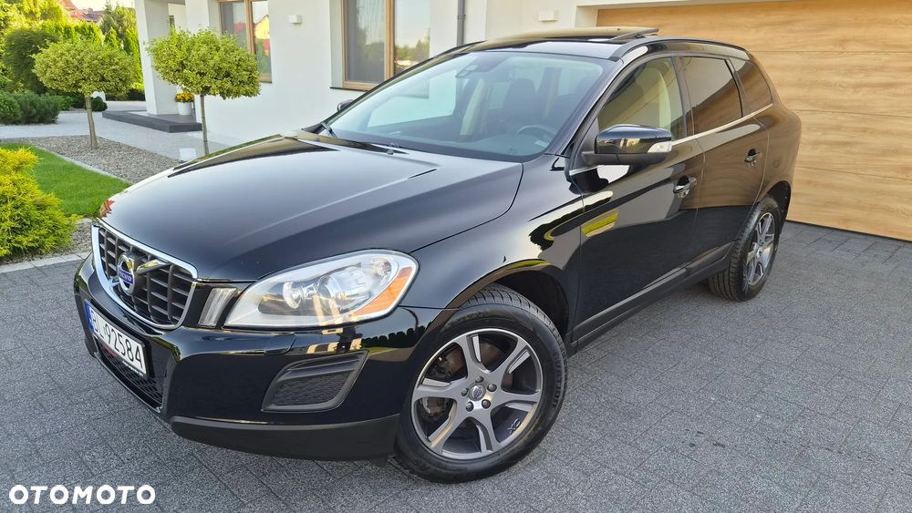 Volvo XC 60 D4 Momentum - 24