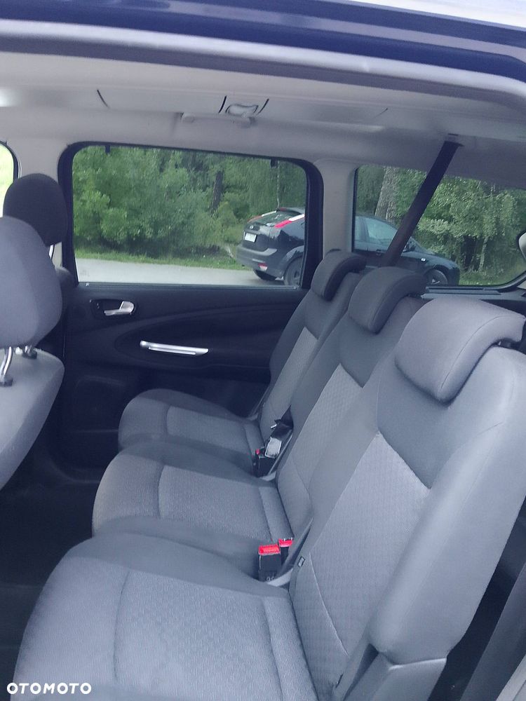 Ford Galaxy 2.0 TDCi Ghia - 17
