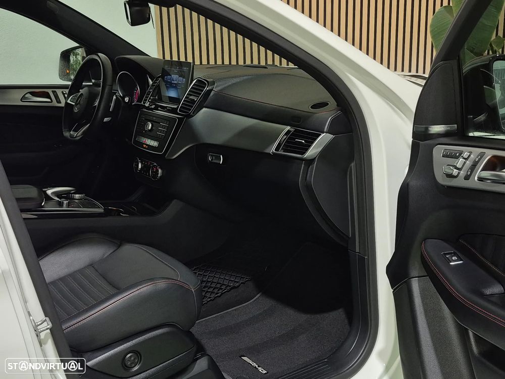 Mercedes-Benz GLE 350 d 4Matic 9G-TRONIC AMG Line - 22
